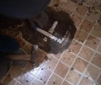 得荣卫生间漏水维修公司为您分享下卫生间渗水如何处理及注意事项