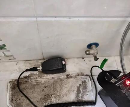 得荣屋顶漏水维修公司分享下卫生间漏水的危害及解决方法